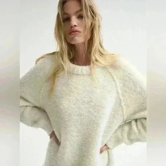 💥HP💥Free People NWOT Teddy Sweater Tunic Size Medium in Sugar Swirl ( Ivory) - Picture 1 of 10